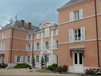 Chateau de la Chapelle des Bois 2*