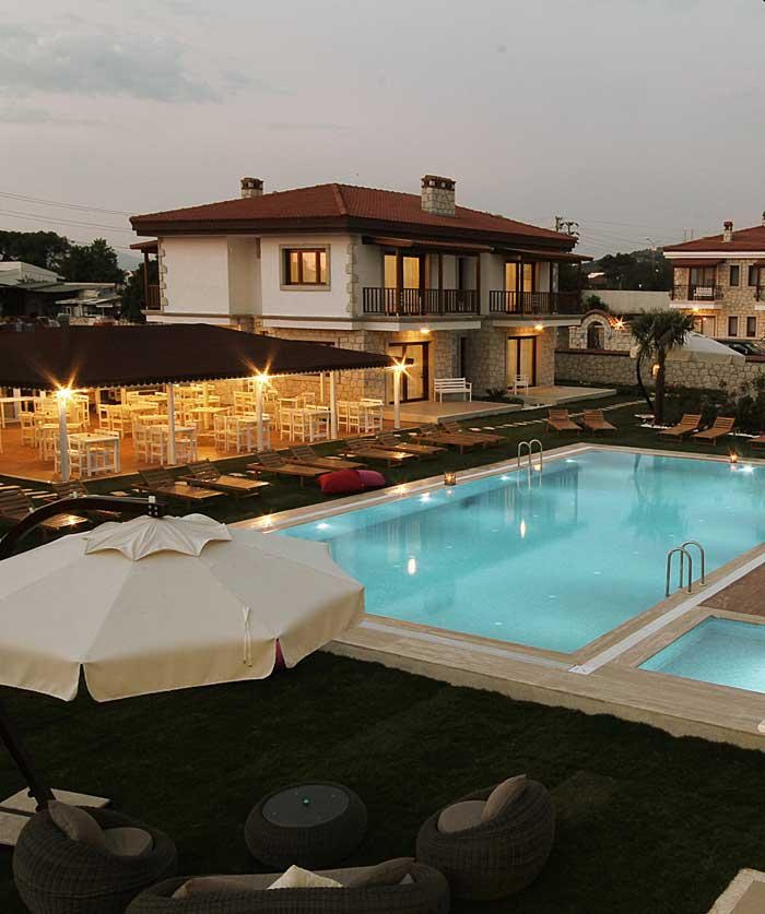 Alacati 24 Suits 