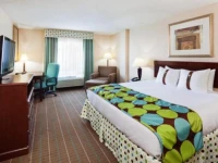 Holiday Inn Norton 3*
