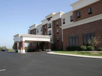 Hampton Inn Stow 3*