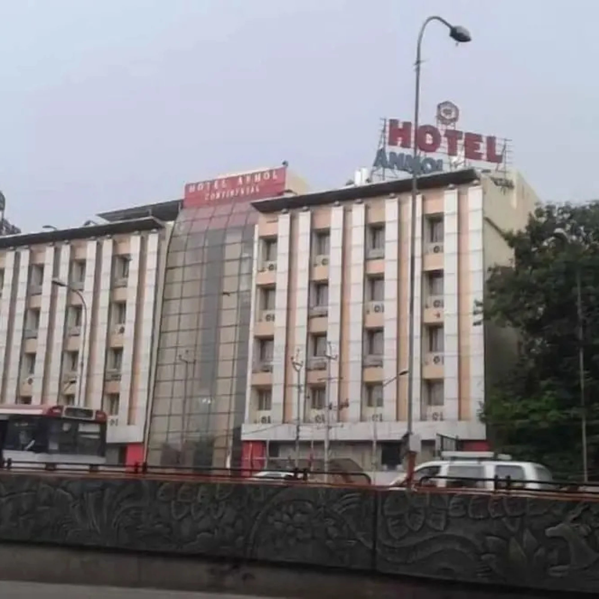 Anmol Continental 3*