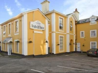 Heathcliff House 4*