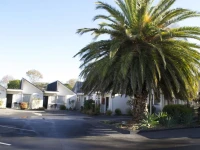 Diplomat Motel 3*