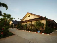 Baansuan Rimnum Resort 2*