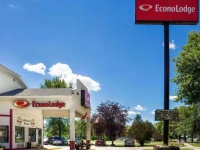 Econo Lodge Grand Forks 1*
