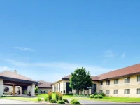 Comfort Suites Green Bay 2*