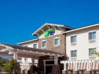 Holiday Inn Express Hotel & Suites San Dimas 2*