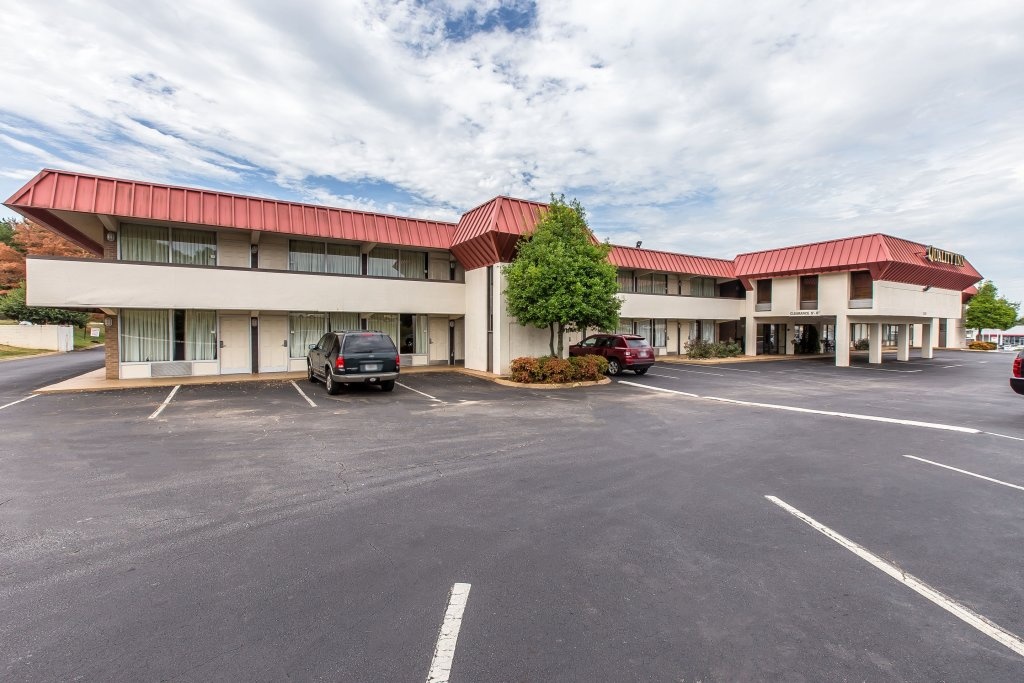 Quality Inn Sumter 2*