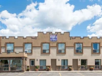 Knights Inn Angus 2*