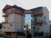 Gold Hotel 