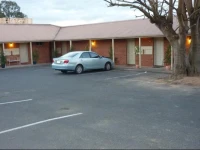 Shannon Motor Inn 3*