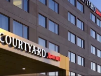 Courtyard by Marriott Montreal Airport 3*