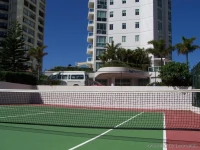 Pacific Views Resort 4*