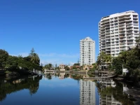 Surfers Riverside Apartments 3*