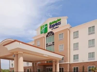 Holiday Inn Express Hotel & Suites Dallas West 2*