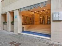 NH Barcelona Eixample 3*
