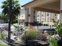 Holiday Inn Express Madera 3*