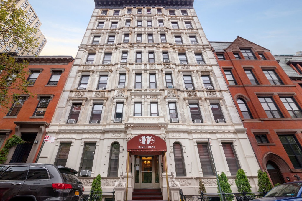 Hotel 17 2*