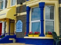 Queensbridge Hotel 2*