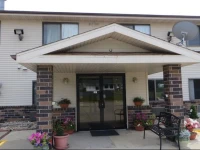 Economy Inn & Suites Cedar Rapids 2*