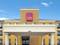 Comfort Suites Vestal 3*