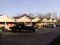 Tiffin Motel 1*