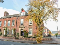 Cornerways Guest House 4*