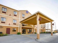 Comfort Suites Brenham 2*
