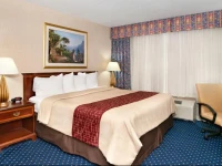 Red Roof Inn Knoxville Central 3*