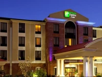 Holiday Inn Express Hotel & Suites Lavonia 2*