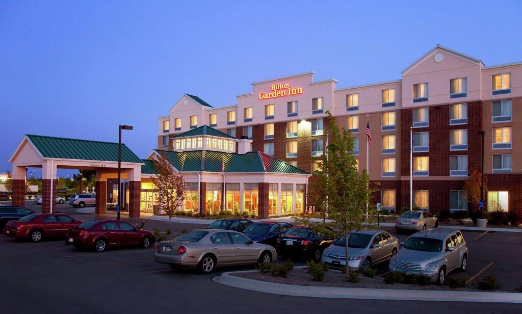 Hilton Garden Inn Naperville/Warrenville 3*
