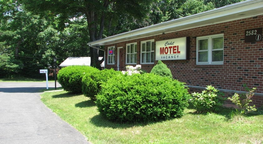 Cadet Motel 2*
