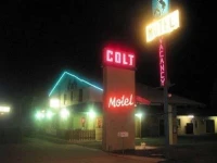 Colt Motel 1*