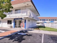 Motel 6 Pittsburg 1*