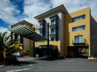 Quality Hotel Woden 4*