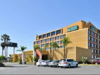 Quality Inn & Suites Montebello 3*