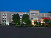 Hampton Inn Danbury 2*