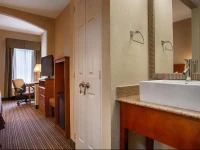 BEST WESTERN Plus Edison Inn 3*