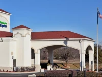 Holiday Inn Express Kernersville 2*