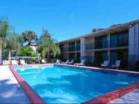 Quality Inn Orlando Airport 2*