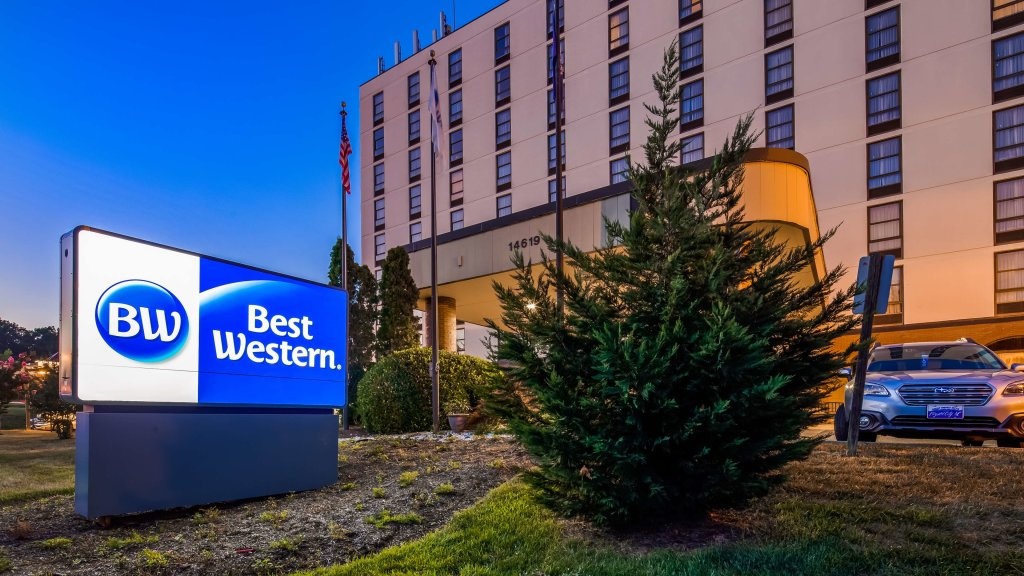 BEST WESTERN Potomac Mills 3*