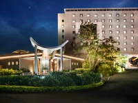 Hennessy Park Hotel  4*