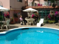 Revere 3*