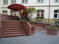 Ostruvek / Ostrůvek 3*