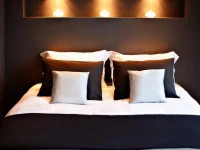 Ams Suites 