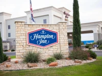Hampton Inn Brownwood 3*