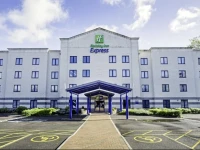 Holiday Inn Express Poole 3*