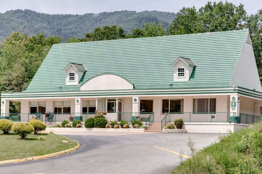 Days Inn Asheville West 2*