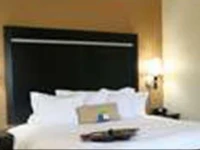 Hampton Inn & Suites Cleburne 3*