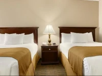 Best Western Holiday Manor 2*